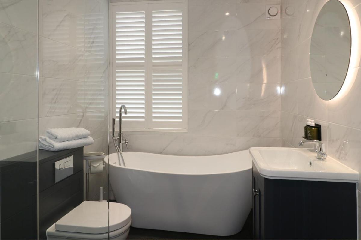 Ashbourne Luxury Suites Kültér fotó